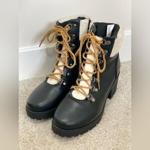 Catherine Malandrino Womens Boot size 9